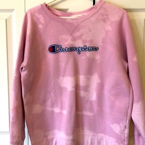 Pullover sweatshirt